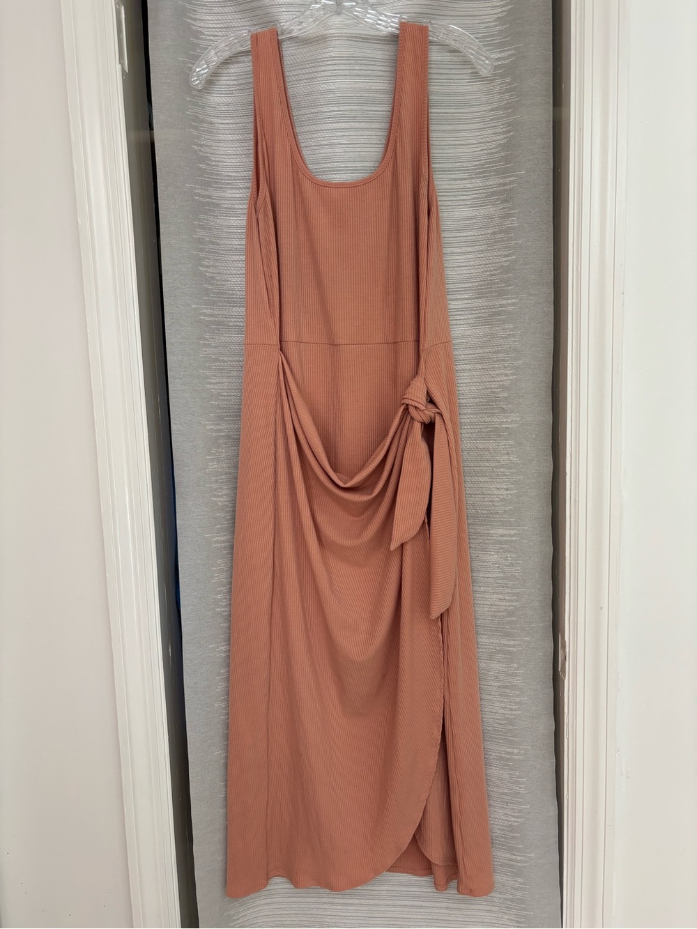 nine britton Ribbed Sleeveless Maxi Dress in Dusty Coral